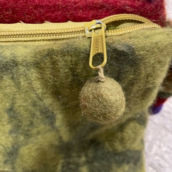 Rising Tide Hand Made Felted Wool Psychedelic Bag HIPPIE Flower Flap BOHO Purse - Picture 6 of 10